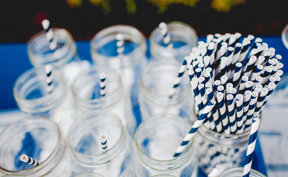 bluepaperstrawslimepack | Limepack Miten ostat paperipillejämme logollasi | Limepack blue paper straws limepack